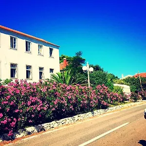 https://amarcord-skola.hotelinzadar.com